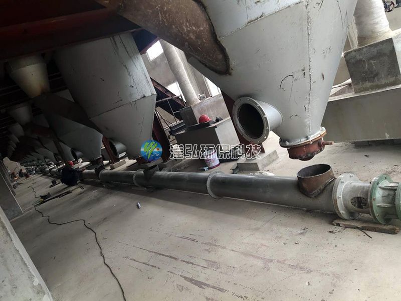 廣西某化工（無水三氯化鋁）輸送項(xiàng)目現(xiàn)場 （管式螺旋）